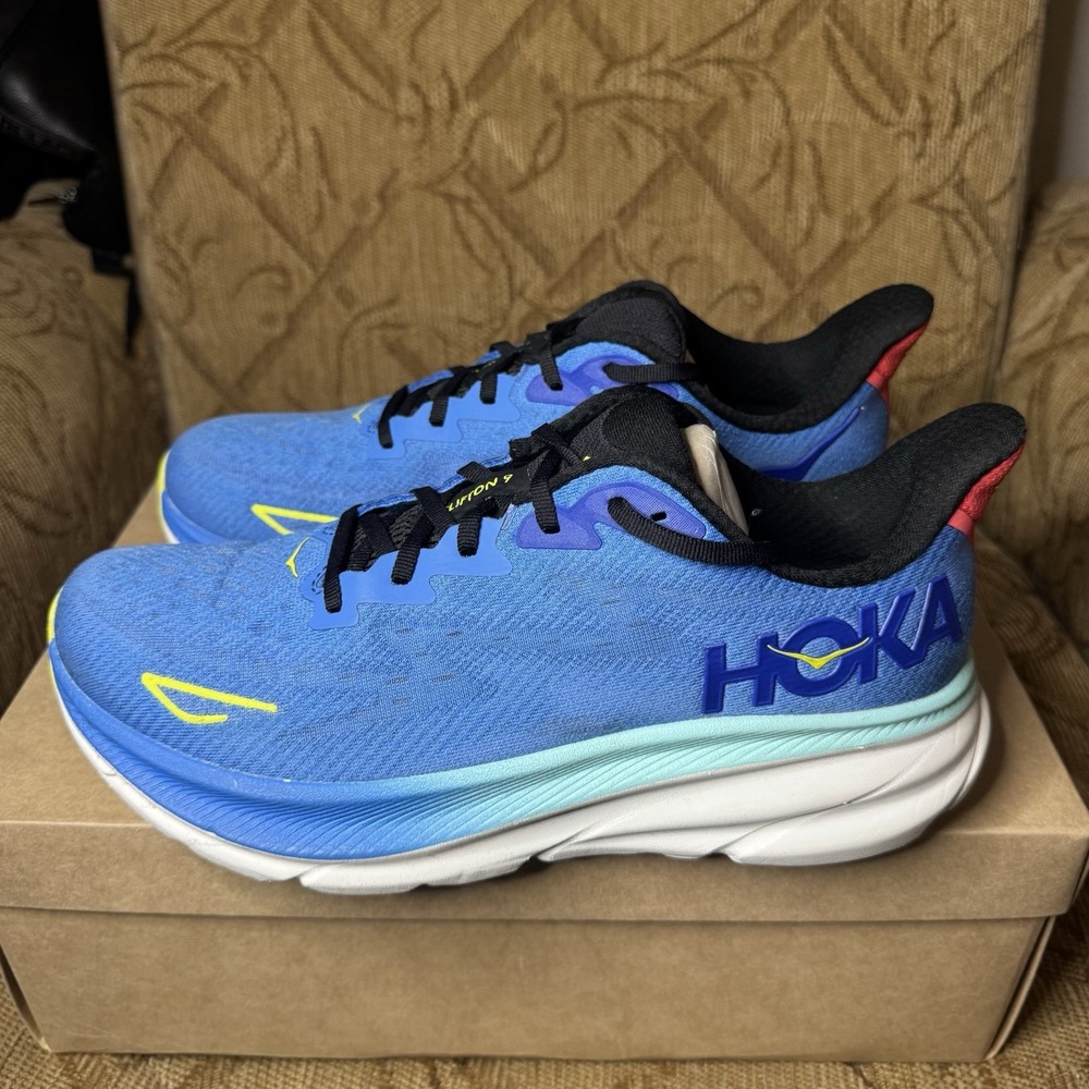 Hoka One One Clifton 9 Men's 9.5D Running Shoes Blue Athletic Sneakers Comfort